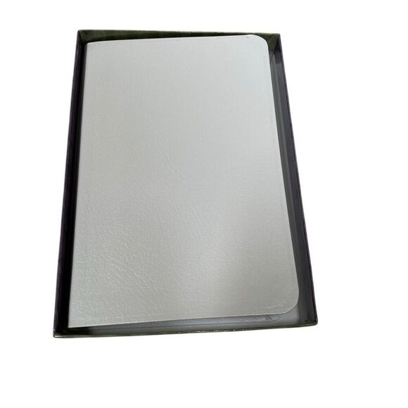 Vintage Brides Bible NIV white bonded leather keepsake boxed silver gilt NEW - Picture 7 of 8